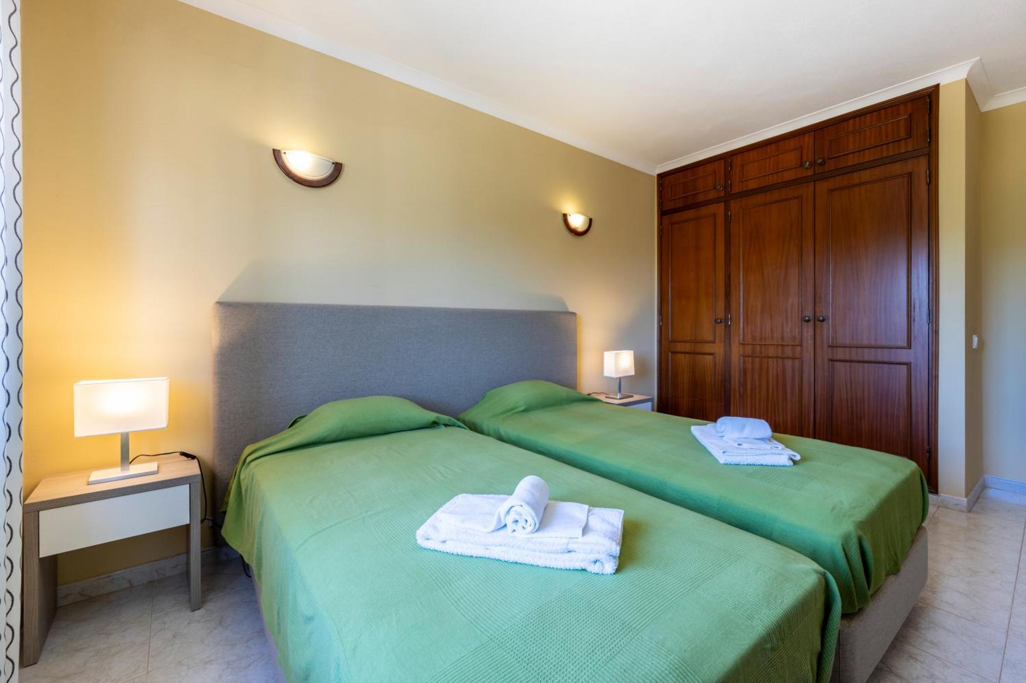 Apartamento Meia Praia Lagos Dış mekan fotoğraf